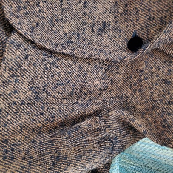 SALE, SALE, SALE --VINTAGE HANAE MORI SUIT - Picture 3 of 4